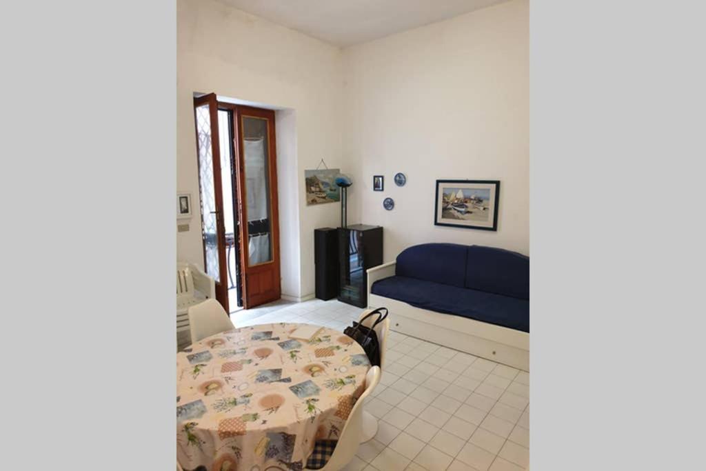 Casa Alessia Apartment Ачи Кастело Екстериор снимка