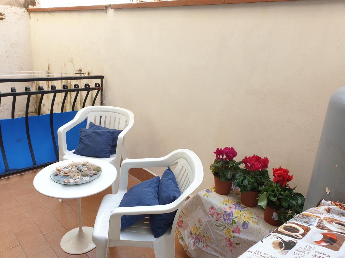 Casa Alessia Apartment Ачи Кастело Екстериор снимка