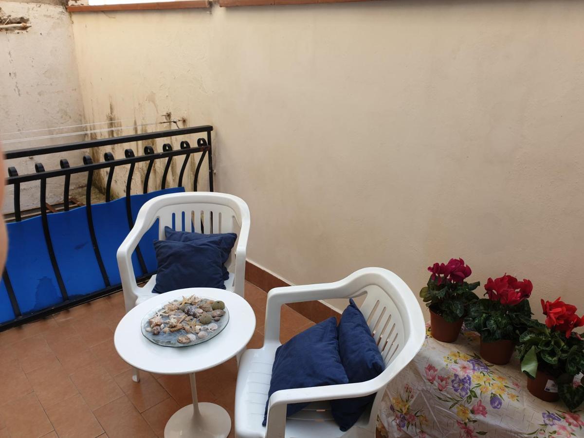 Casa Alessia Apartment Ачи Кастело Екстериор снимка